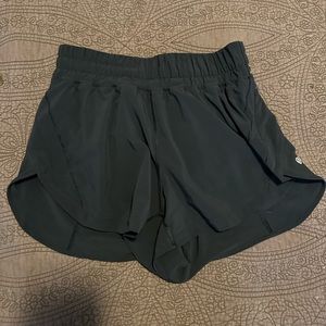 Lululemon track that 3” short - black